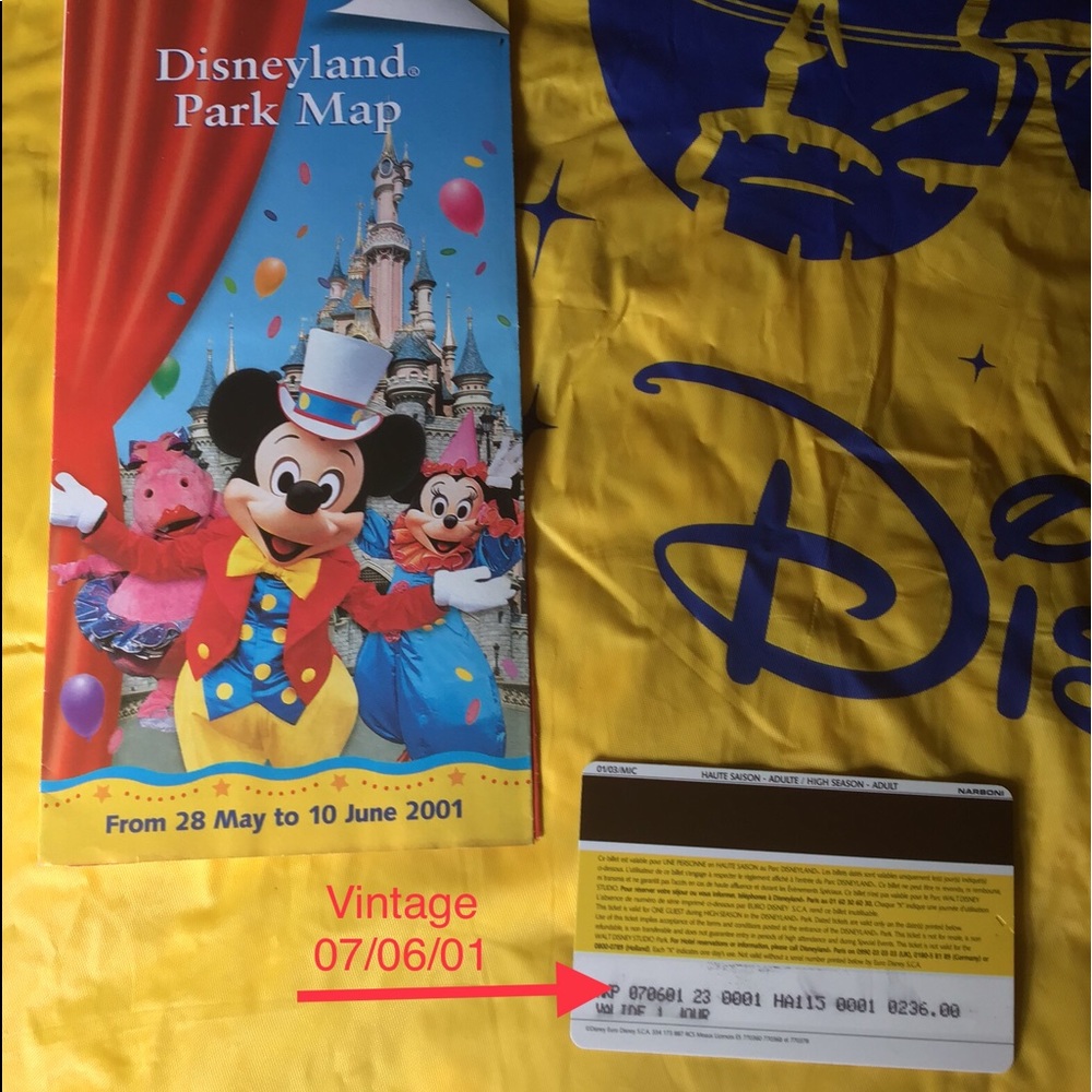 Vintage Disneyland “ Paris” Rain Poncho Gem